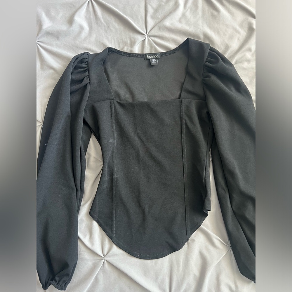 Back long sleeves top. Used once. Size US6